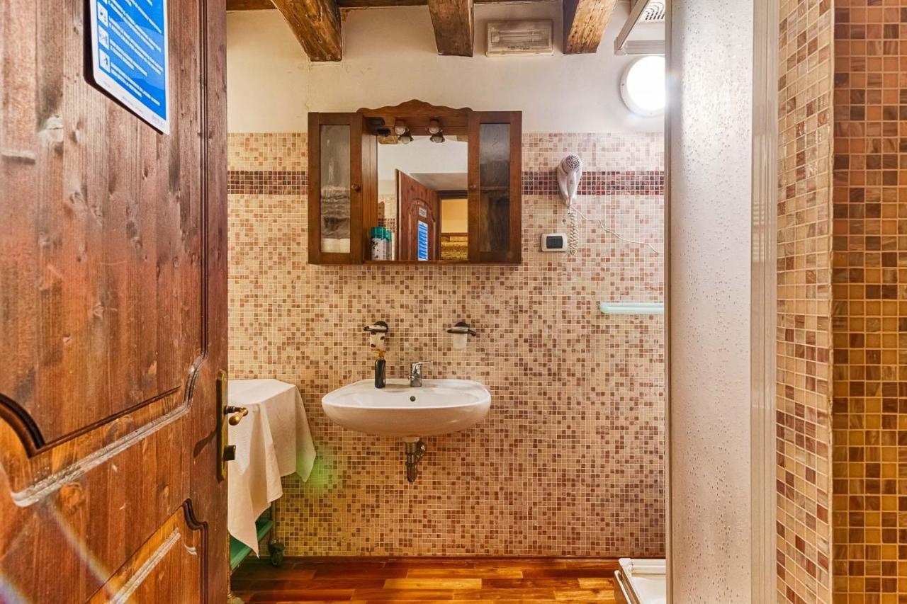Hotel Portacavana Τεργέστη Εξωτερικό φωτογραφία