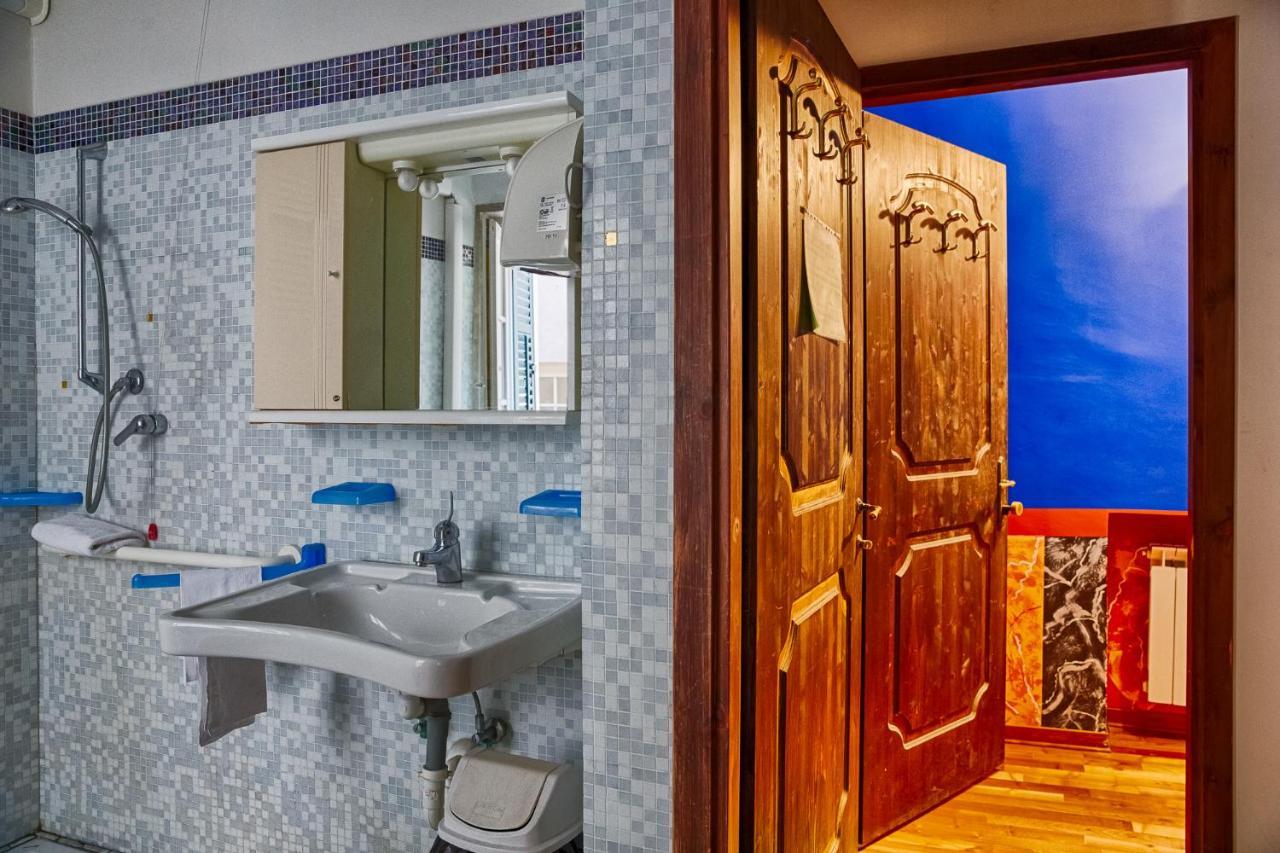 Hotel Portacavana Τεργέστη Εξωτερικό φωτογραφία